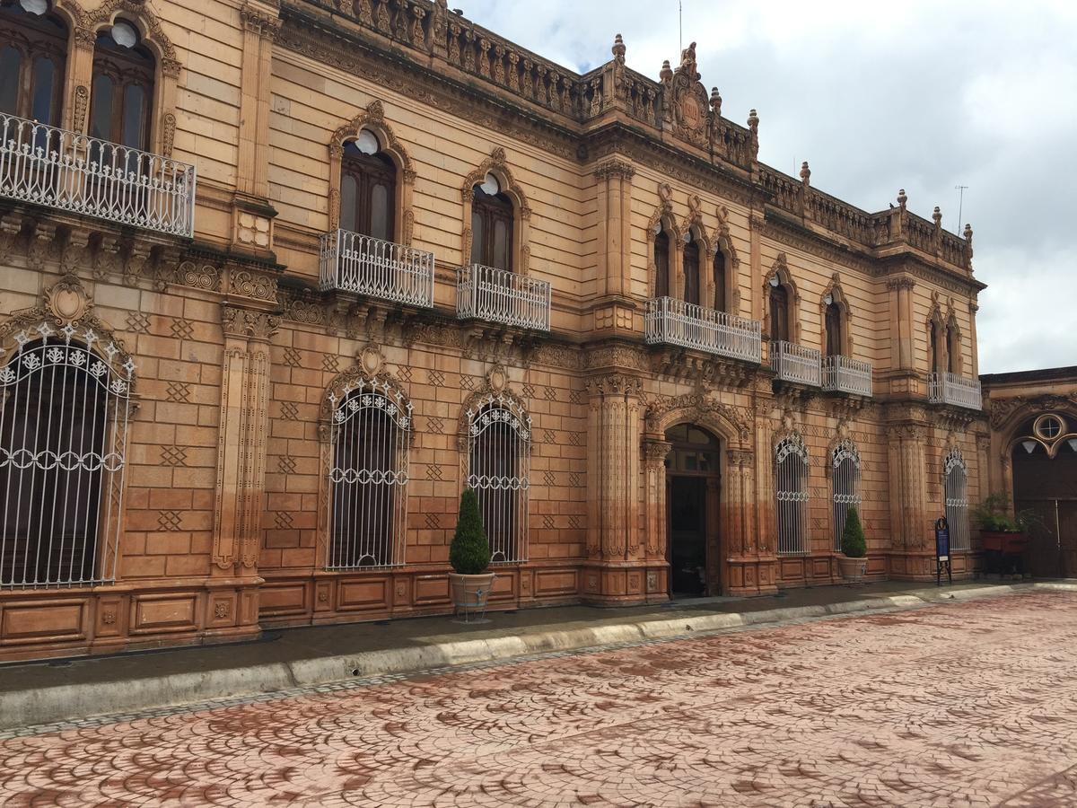 Hotel Adriana Hidalgo del Parral Eksteriør bilde